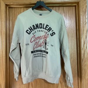 "Chandler's Comedy Club" Crewneck Sweatshirt - Gildan Size M